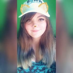 Meet your Posher, Latishia